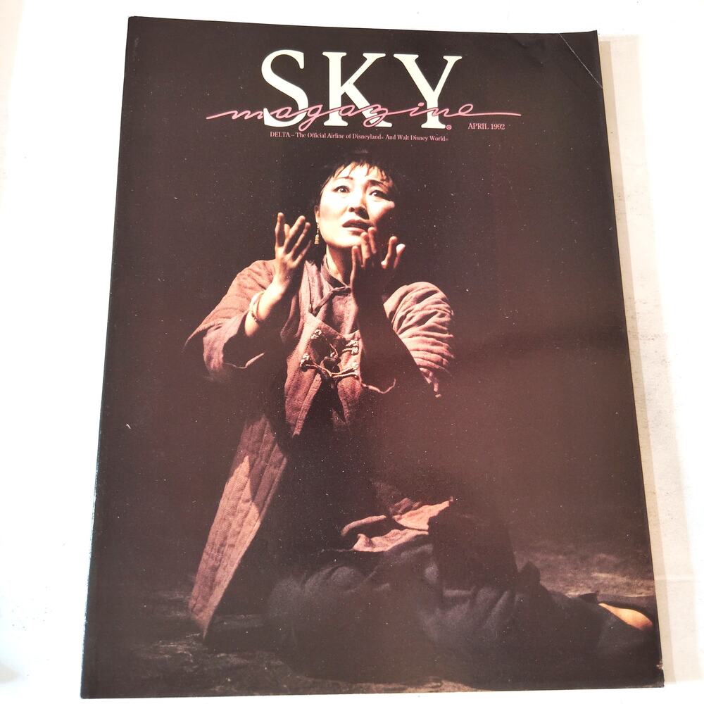 Delta SKY Magazine - April 1992 In-Flight Publication - Vintage Collectible